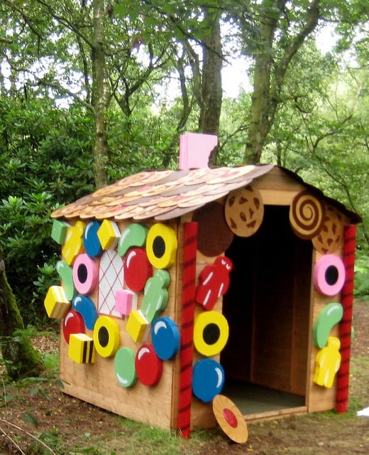 gingerbread-shed-playhouse
